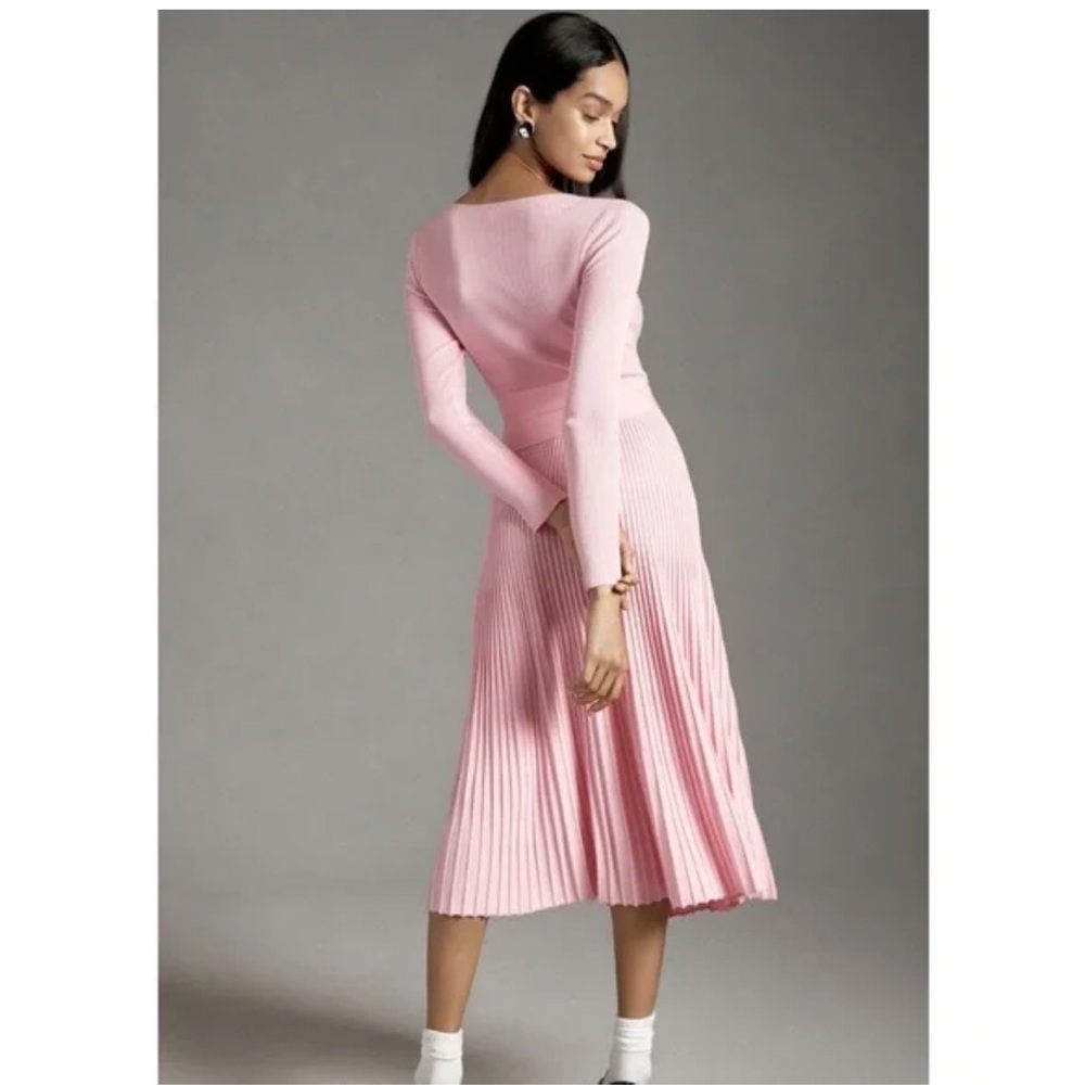 Long sleeve ribbed sweater midi dress